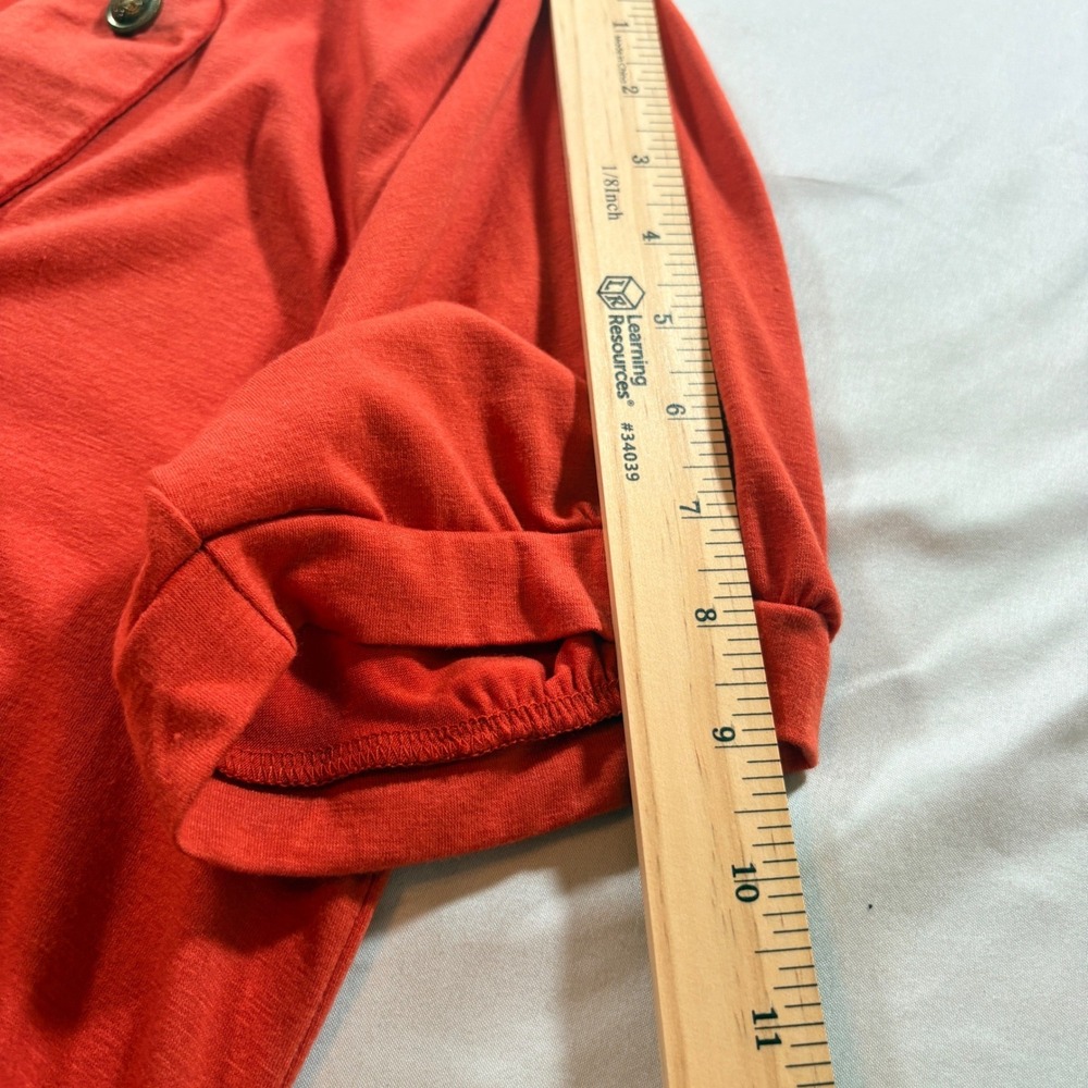 L8tr Bubble Hem Top Womens XL Red Split Neck Crest Button Short Sleeve Knit - Picture 8 of 8